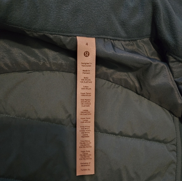 NWT Women's Lululemon Down For It All Vest, size 4 - Picture 3 of 6